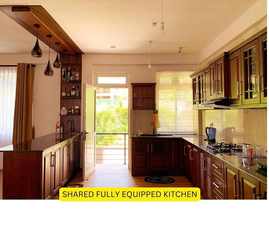 Hillcrest Abode Apartment Kundasale Homestay